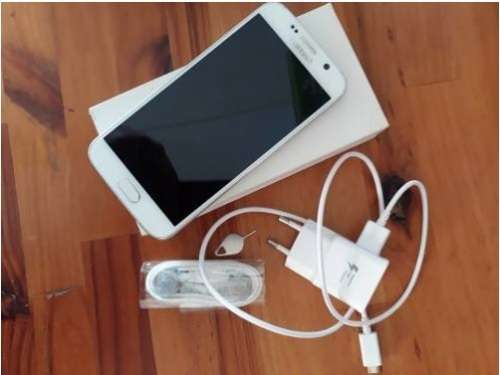 Samsung Galaxy S6 32 GB As NEw - works 100%. Really passes as NEW.