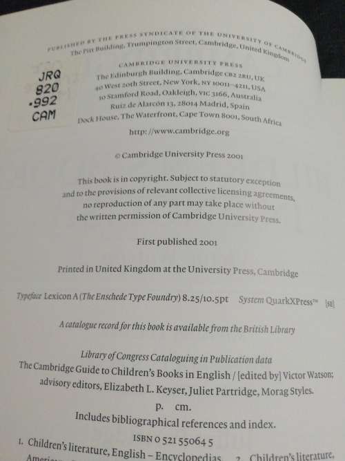 The Cambridge Guide to Children`s Books In English. Watson Victor. Hardback
