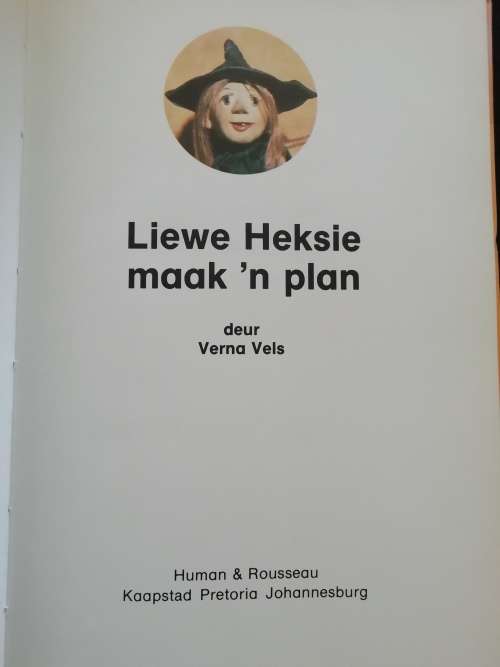 Liewe Heksie kry `n Kat and Liewe Heksie maak`n plan deur Verna Vels