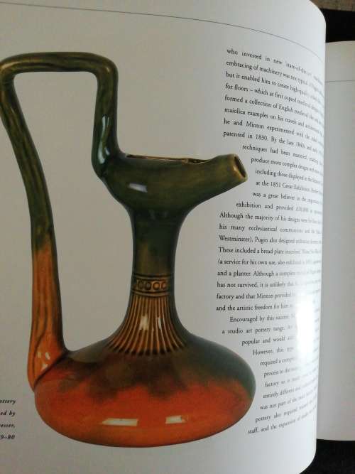 Christie`s Arts and Crafts Style / Michael Jeffery