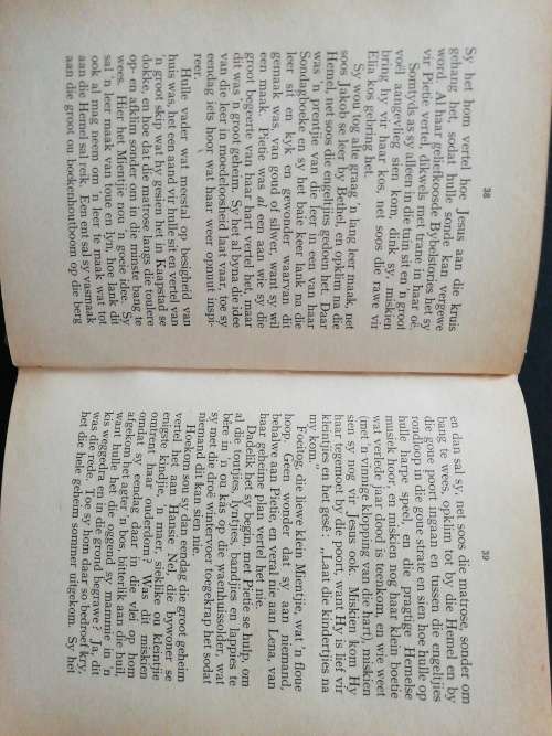 KUSSINKIES EN HOEKIES/ J. M. REYNEKE (1936)