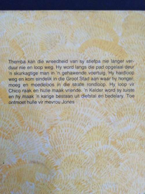 Uit die Skemering   /  Phyllis Owen