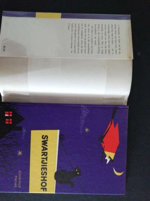 SWARTJIESHOF  / GUNHILD PAEHR