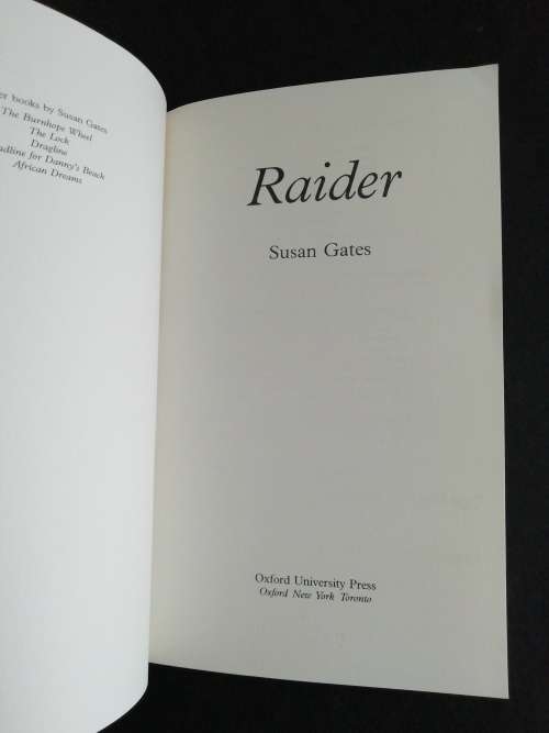 RAIDER  /  SUSAN GATES