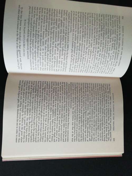 A Critical History of English Literature  /   David Daiches (Volume 2)