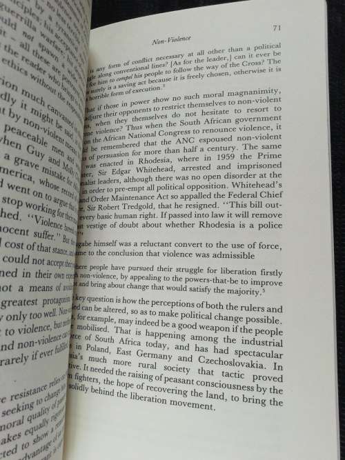 The Politics of Reconciliation / Victor De Waal