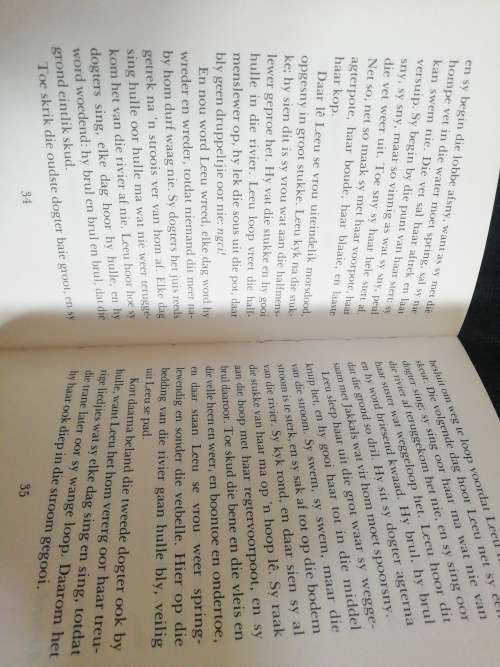 Mbodse en die Langsnoetheksie / Marie Opperman