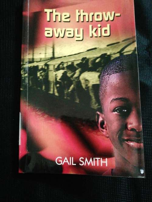 The throwaway kid / Gail Smith