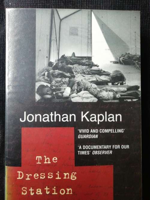 The Dressing Station / Jonathan Kaplan