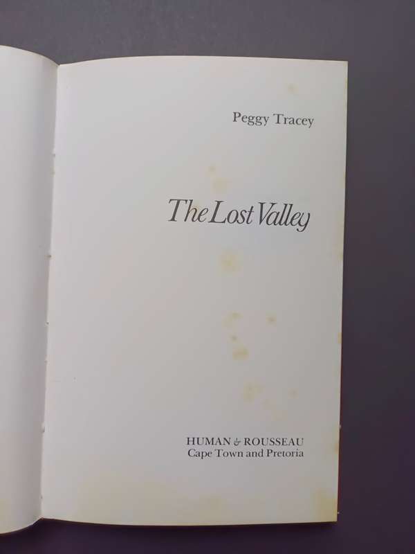 The Lost Valley / Peggy Tracey