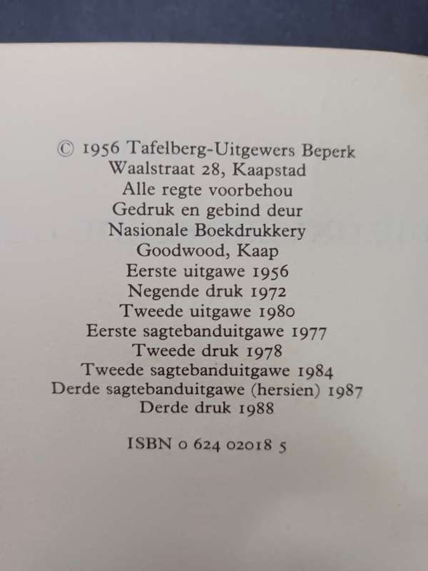 Die Onverdeelde Uur / Anna M. Louw