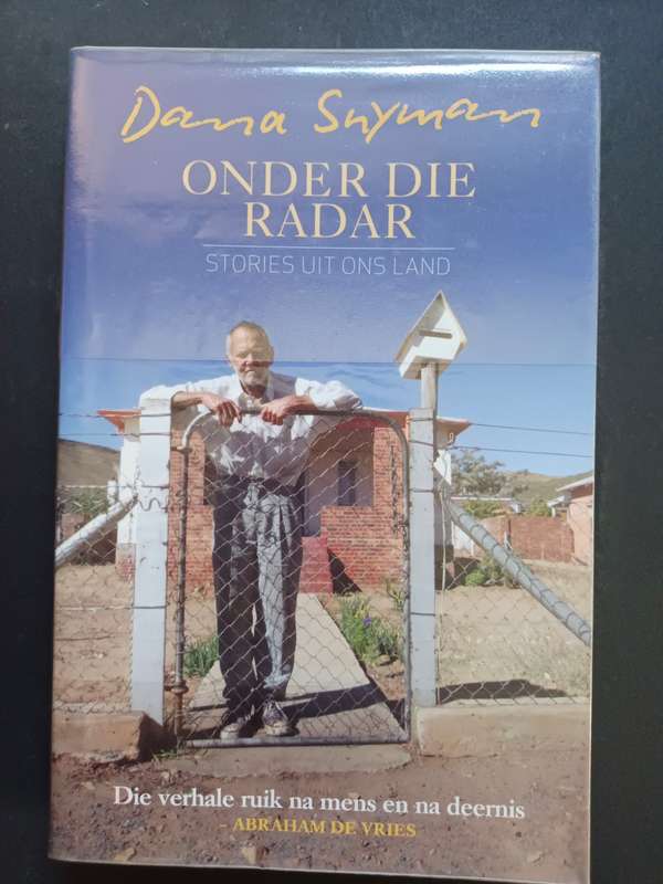 ONDER DIE RADAR / Dana Snyman