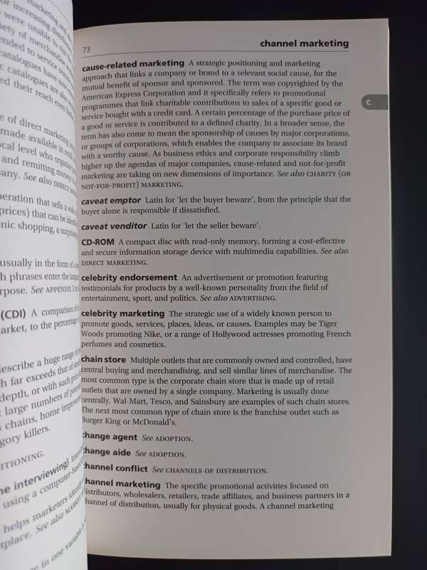 Dictionary of Marketing / Charles Doyle