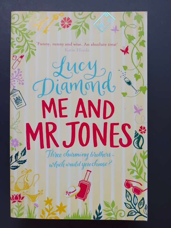 ME AND MR JONES / Lucy Diamond