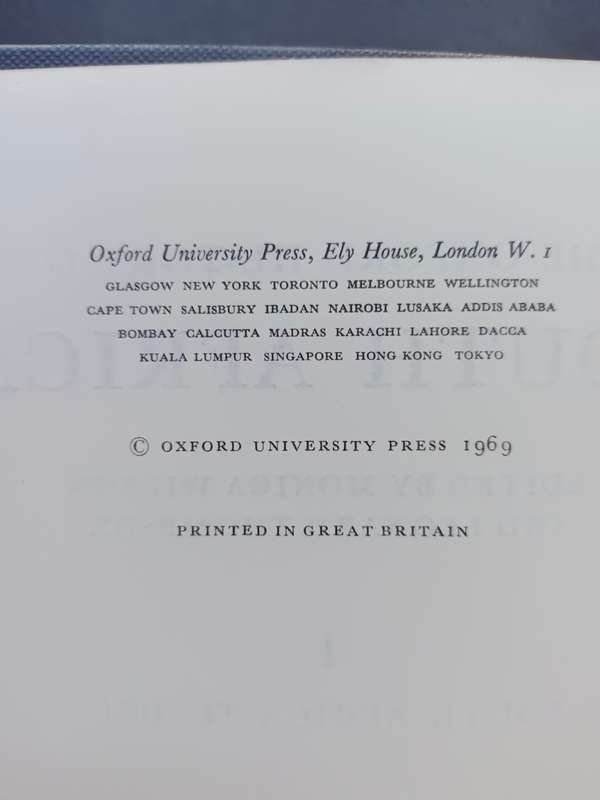 The Oxford History of South Africa I S.A. to 1870 / Edited: Monica Wilson & Leonard Thompson