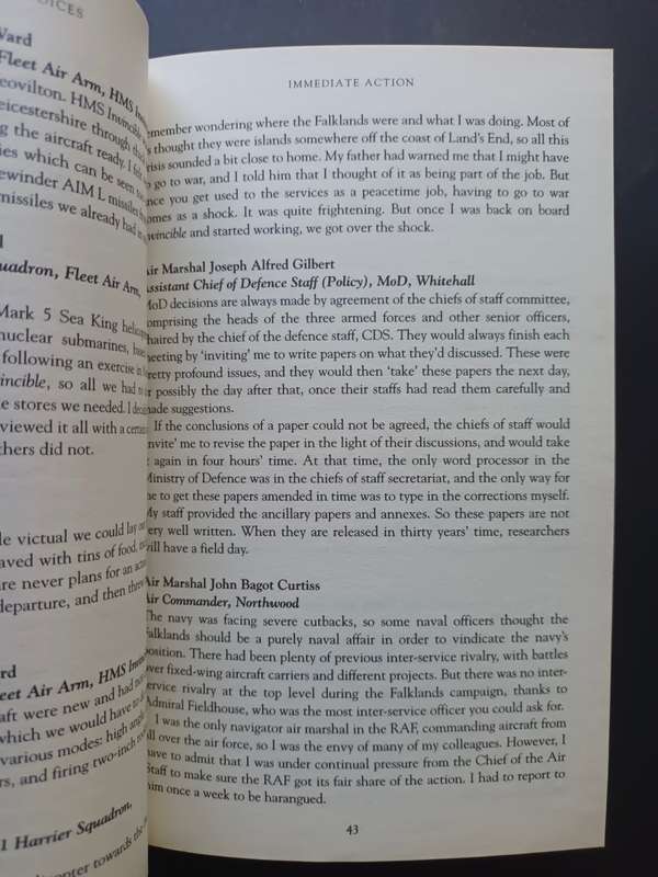 Forgotten Voices of The Falklands / Hugh McManners