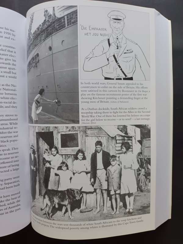THE WHITE AFRICANS : FROM COLONISATION TO LIBERATION / GERALD L`ANGE