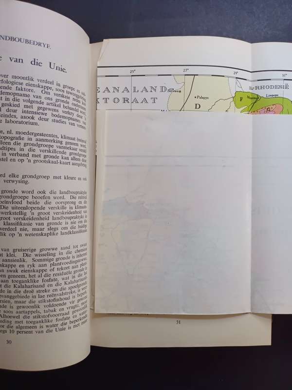 Hulpboek vir Boere in Suid-Afrika Deel I tot III  Published by Staatsdrukker, Pretoria, 1957