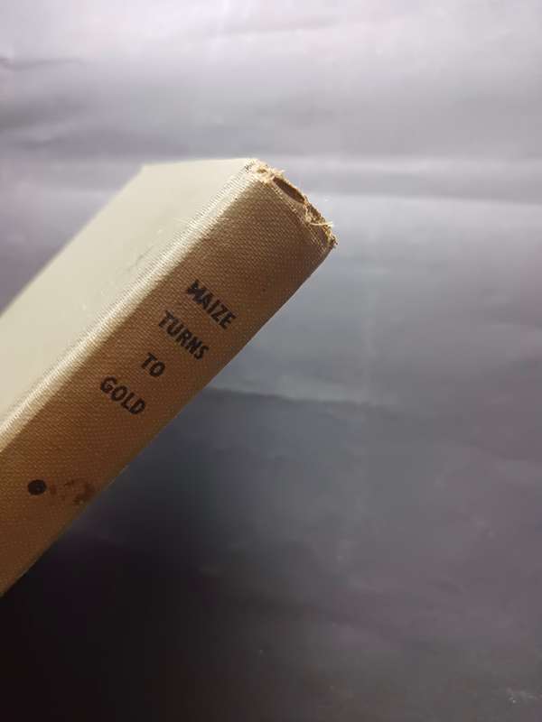 Maize Turns to Gold / D. Jacobsson