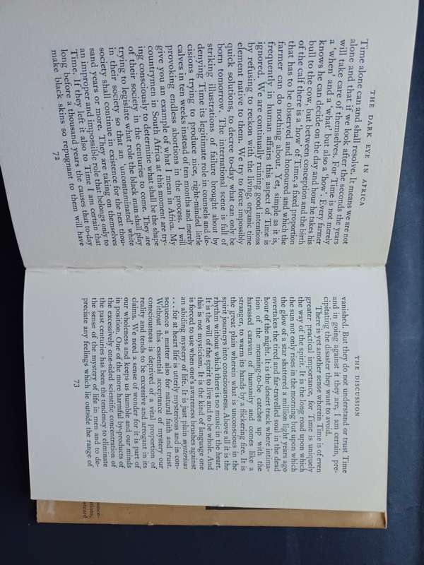 THE DARK EYE IN AFRICA / Laurens Van der Post