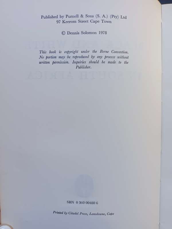 BLACK AND WHITE PRINTOUT IN SOUTH AFRICA / Dennis Solomon
