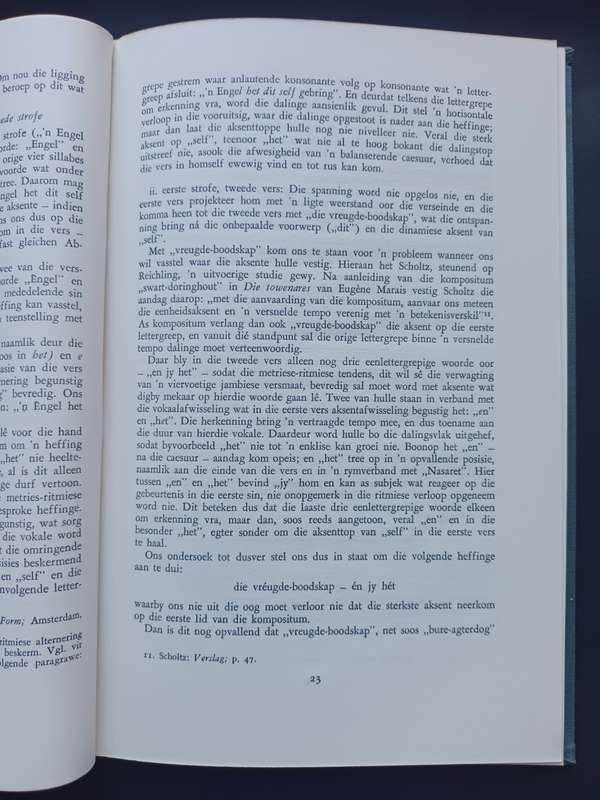 Die taal as tolk : `n stilistiese analise van Elisabeth Eybers se Maria / C.J.M. Nienaber