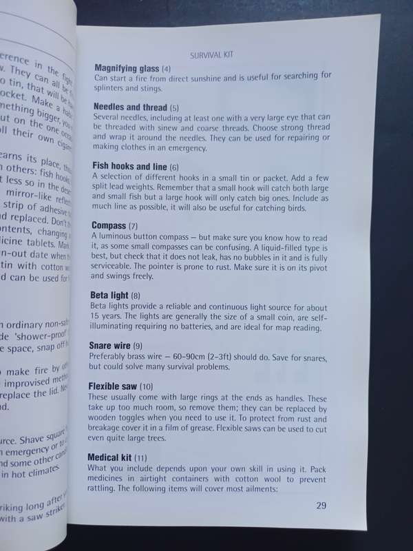 SAS SURVIVAL HANDBOOK: The Ultimate Guide to Surviving Anywhere / John Lofty Wiseman