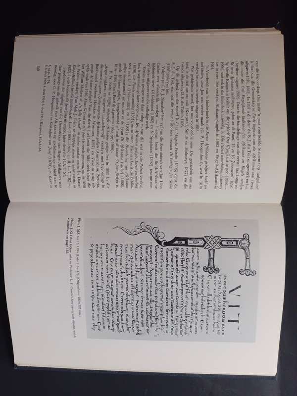 DIE SUID-AFRIKAANSE BIBLIOTEEK:THE SOUTH AFRICAN LIBRARY 1818-1968 / C. PAMA
