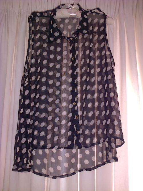 Vintage sheer bell top with gold detail buttons (14)or to fit loose