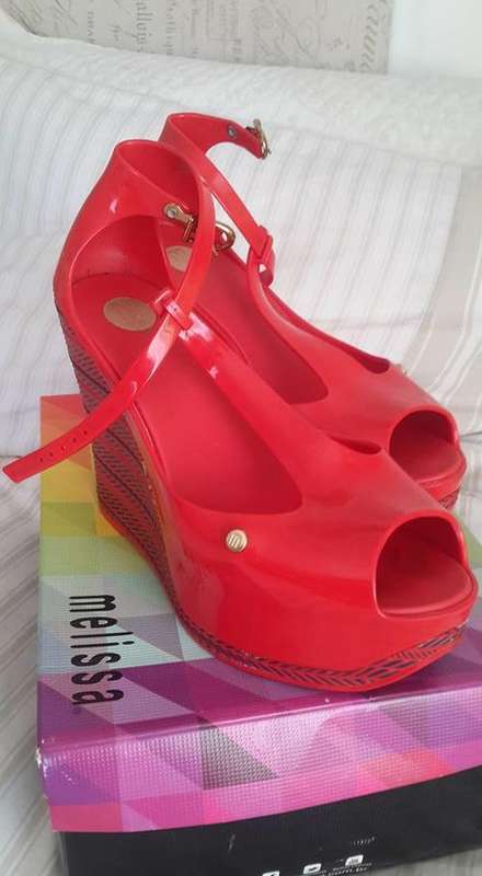 stunning mellisa wedges 6-7
