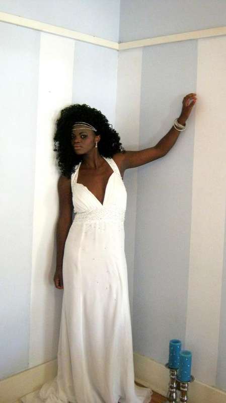 beautiful wedding gown size 34