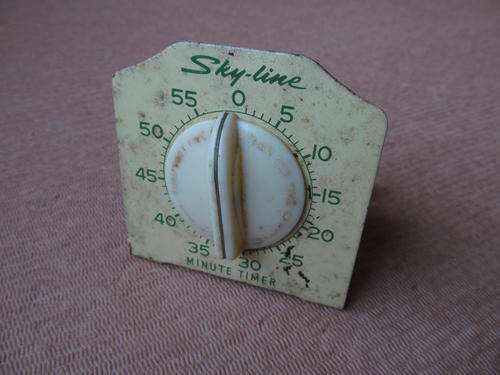 Sky-line Kitchen timer (by Smiths, made in England)