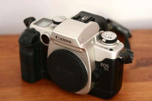 Canon EOS 50 (great condition)