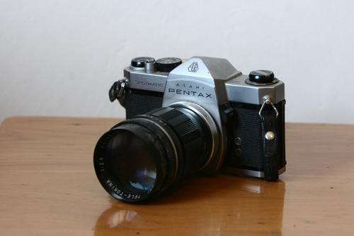 Pentax Spotmatic 35mm camera (1964) and lens