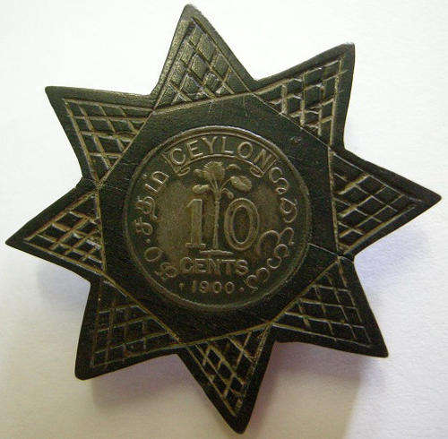 Boer War POW Brooch w/ Ceylon 1900 10 Cents Inlaid Appears to be Made of Black Horn 37 x 4.5mm