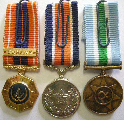 Miniature Medal Set of Three w/ Cunene Bar