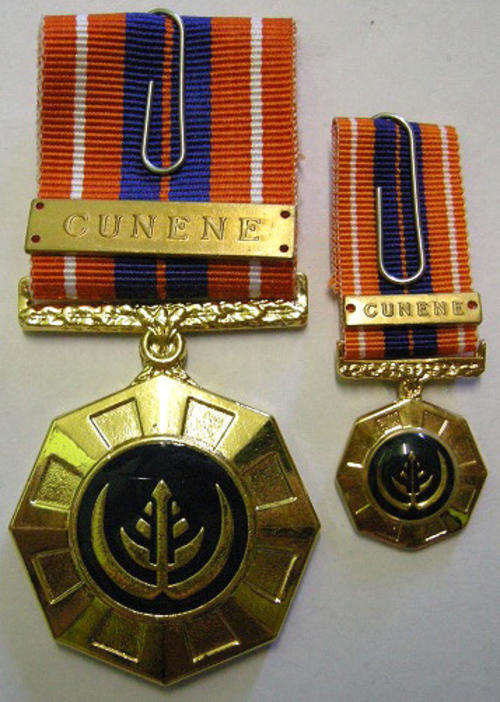 Full Size Pro Patria Medal Numbered at Back & Miniature w/ Cunene Bars In Box