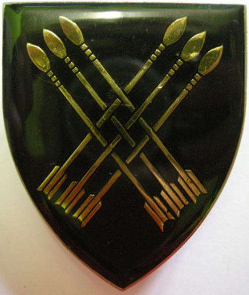 32 Battalion Shoulder Flash Pins Intact