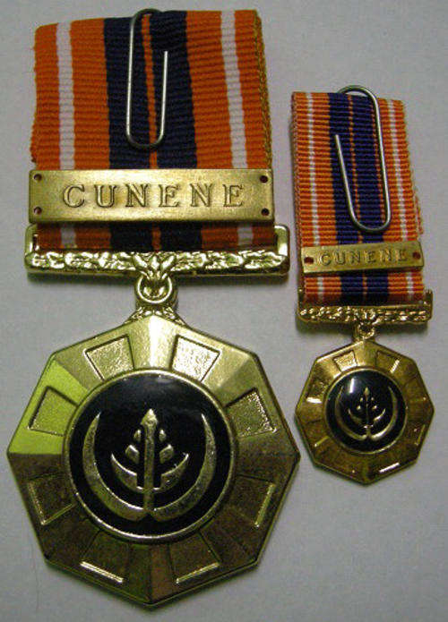Full Size Pro Patria Medal Numbered at Back & Miniature w/ Cunene Bars In Box