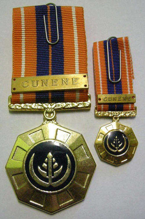 Full Size Pro Patria Medal Numbered at Back & Miniature w/ Cunene Bars In Box