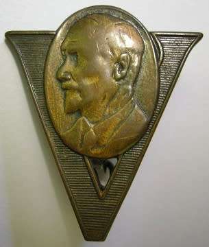 Jan Smuts Victory Pin