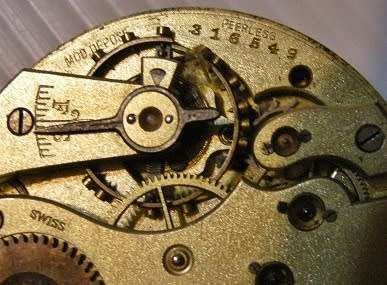 Pocket Watch Movement Not Running Size of Dial 43mm