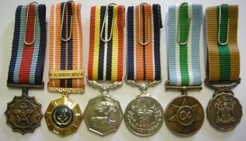 Miniature Medal Set of Six with Miniature Cunene Bar