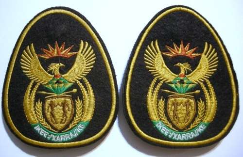 SANDF Warrant Officer Class 1 Rank Insignia Pair Embroidered on Felt Pins Intact