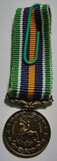 Miniature De Wet Medal Thin Type