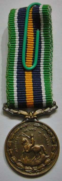 Miniature De Wet Medal Thin Type