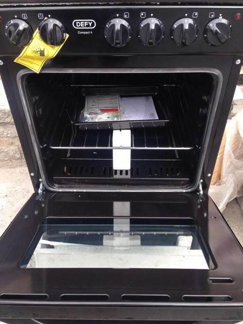 Defy - 4 Burner Gas Stove - Black