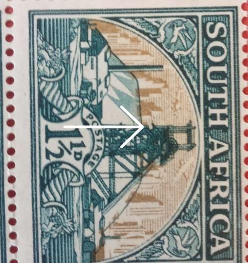 1933 Union of South Africa block of 6 x 1 1/2d with scarce nick in head gear variety UHB V4