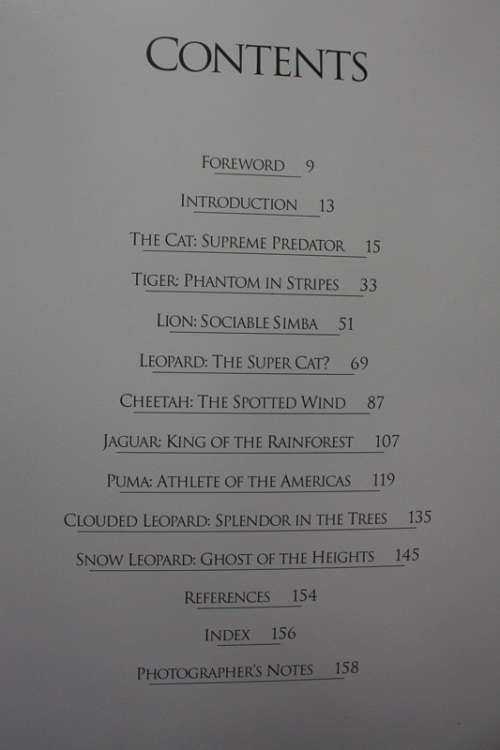 Kingdom of Might: The World`s Big Cats by Tom Brakefield