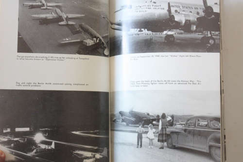 Pictorial History of the USAF by David Mondey